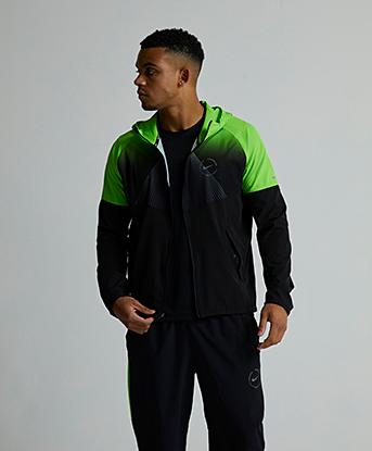 Nike NS Miler Jacket in Green Strike / Black