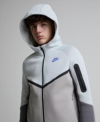 Nike Junior Tech Fleece Full Zip Hoodie in Photon Dust / College Grey / Sapphire