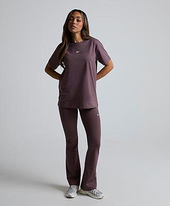 Nike Womens T-Shirt Essential LBR T-Shirt in Tattoo / Sail