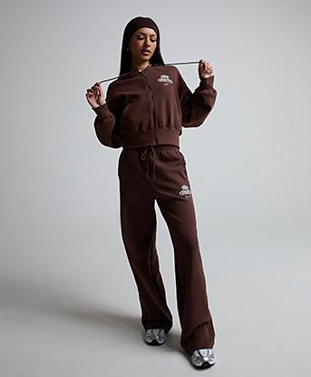 Nike Womens Gym Life Fleece Full Zip Hoodie in Light Chocolate