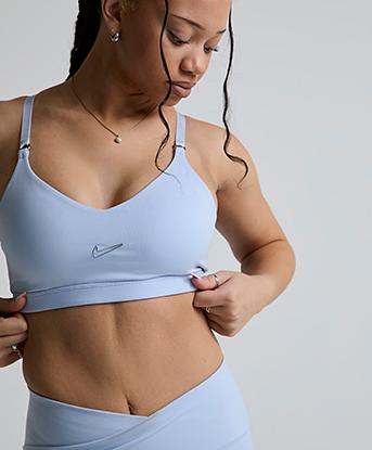 Nike Womens Gym Life Light-Support Dri-FIT Indy Sports Bra in Hydrogen Blue