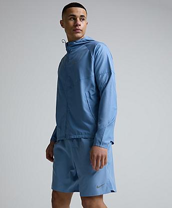 Nike Run Challenger 7 Inch Unlined Short in Work Blue / Reflective Silver