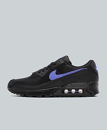 Nike Air Max 90 Trainer in Black / Sapphire Blue / Black