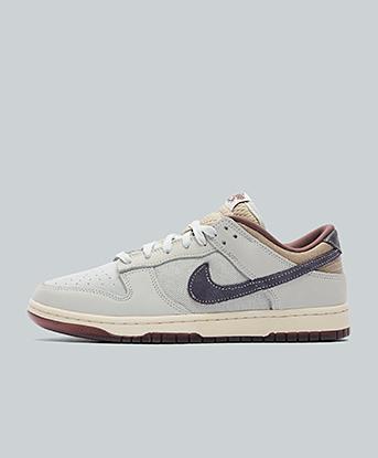 Nike Dunk Low Canvas Trainer in Off White / Dark Raisin / Spruce Aura
