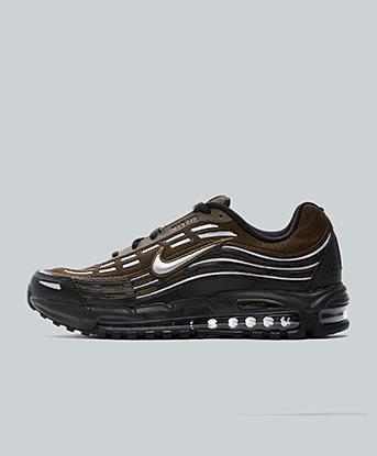 Nike Air Max TL 2.5 Trainer in Hazel Green / Metallic Silver / Black