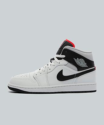 Jordan Jordan 1 Mid Trainer in Summit White / Infrared / Black