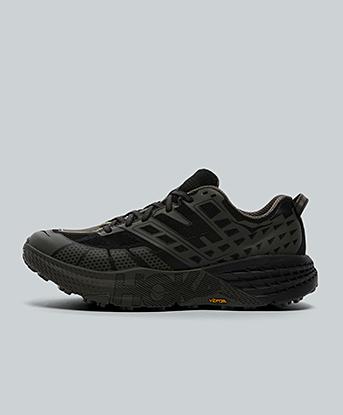 Hoka Speedgoat 2 Trainer in Black / Asphalt Grey