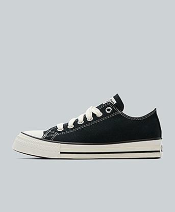 Converse Chuck Taylor Throwback Ox Trainer in Black / Vintage White / Black