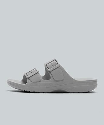 Crocs Classic Sandal in Atmosphere