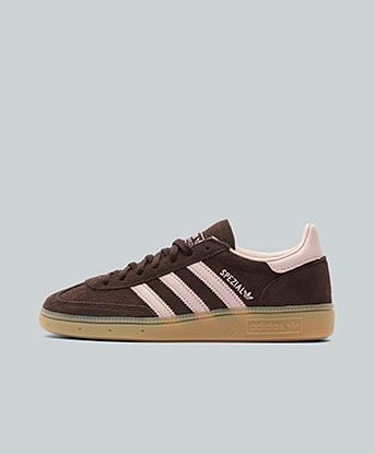 adidas Originals Womens Handball Spezial Trainer in Aurora Coffee / Sandy Pink / Gum