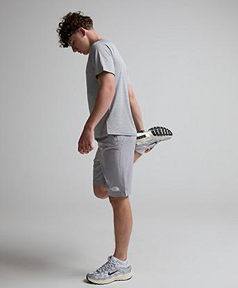 The North Face Junior Pentadome Embossed 24/7 Short in Meld Grey