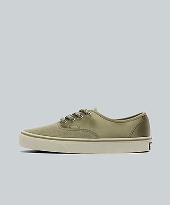 Vans Womens Authentic Trainer in Satin Soft Sage