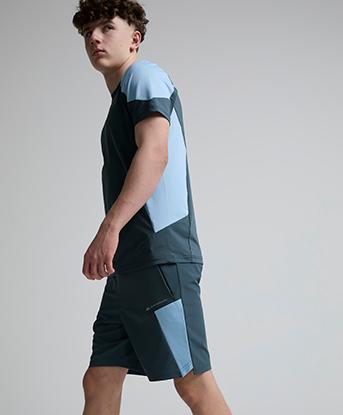 Monterrain Junior Deflect Woven Short in Twilight Graphite / Skybound Blue