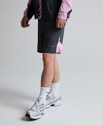 Monterrain Junior Bolt Space Dye Short in Urban Charcoal / Sweet Pink