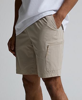 Celebre Tech Cargo Short in Whispered Taupe