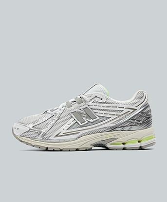 White / Metallic / Silver