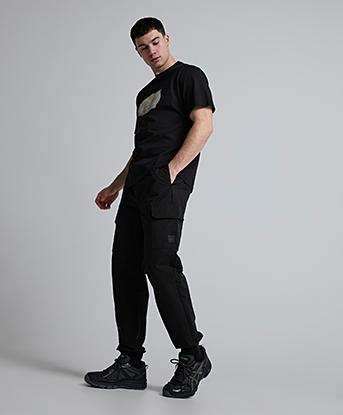 Closure London Icon Badge Utility Cargo Pant in Black