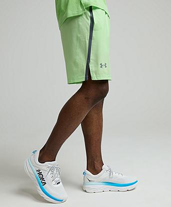 Under Armour UA Launch 7 Inch Short in Lumos Lime / Castlerock