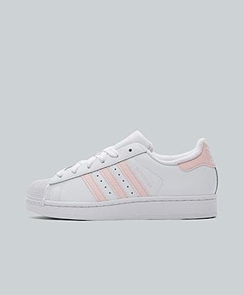 adidas Originals Junior Superstar II Trainer in Footwear White / Sandy Pink / Footwear White