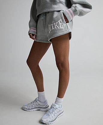 Light Smoke Grey / Heather / Pink Foam 