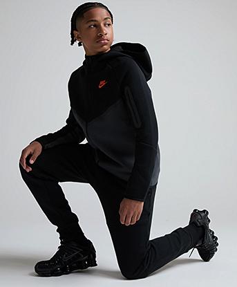 Nike Junior Tech Fleece Jogger in Black / Turf Orange