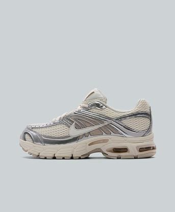 Pale Ivory / Metallic Silver / Light Orewood