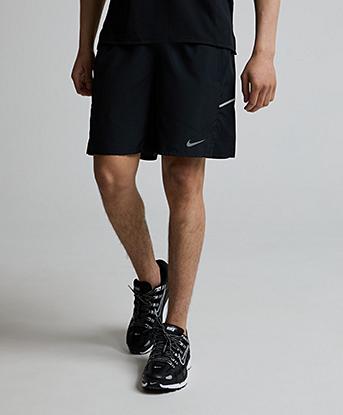 Nike Dri-FIT Miler 7 Inch Unlined Short in Black / Reflective