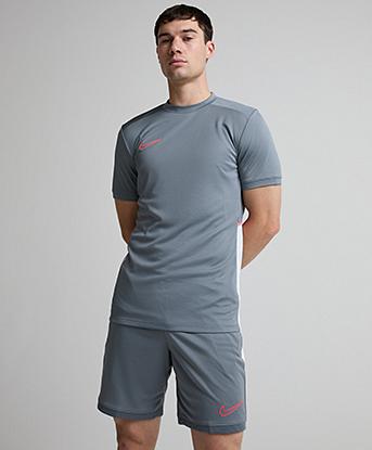Smoke Grey / White / Hot Punch 