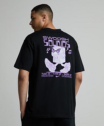 Nike Swoosh Sounds T-Shirt in Black