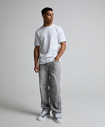 Celebre Straight Fit Jean 001  in Light Grey Wash