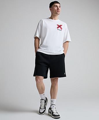 Jordan Brooklyn Banned GFX Short Sleeve T-Shirt in White