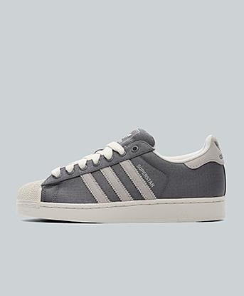 adidas Originals Superstar II Trainer in Grey / Stone / Off White