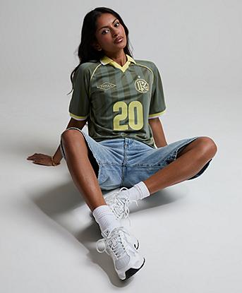 Lorenzo Womens No 20 Football Shirt in Pine Dust