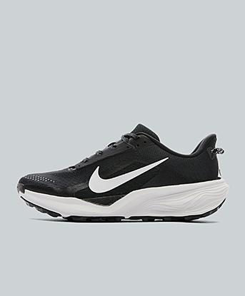 Black / White