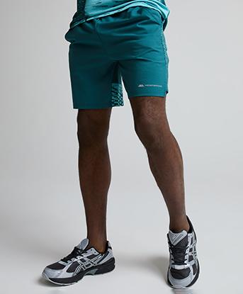 Monterrain Divide Woven Running Short in Coastal Drift / Seafarer Teal