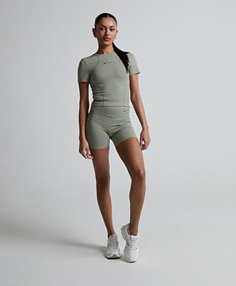 Monterrain Womens Altitude Cycling Short in Phantom Grey