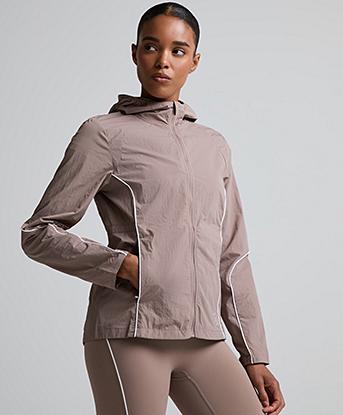 Trailberg Womens Drift Piping Windbreaker in Dusty Mauve