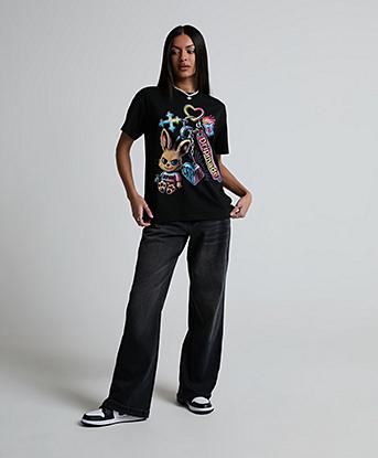 Dripmade Womens Charmer T-Shirt in Black
