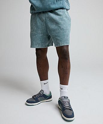 Nike Club Flow Wash Short in Mineral Slate