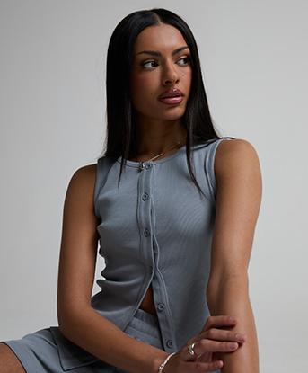 Forena Womens Chelsea Ribbed Vest in Cloud Fall