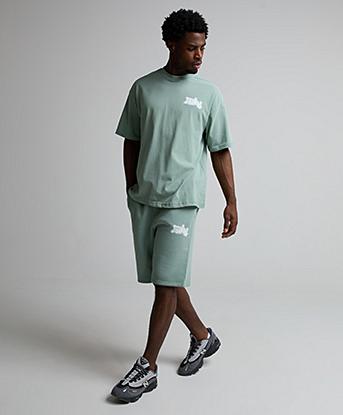 Faded Store Liquid Puff Air Brush Short in Washed Green
