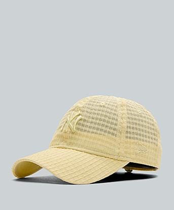 New Era Womens New York Yankees MLB Seersucker 9TWENTY Cap in Pastel Yellow