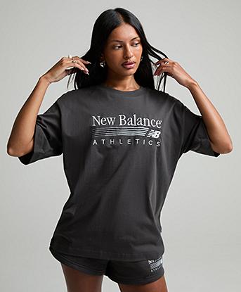 New Balance Womens Trackside Oversized T-Shirt in Black Cement