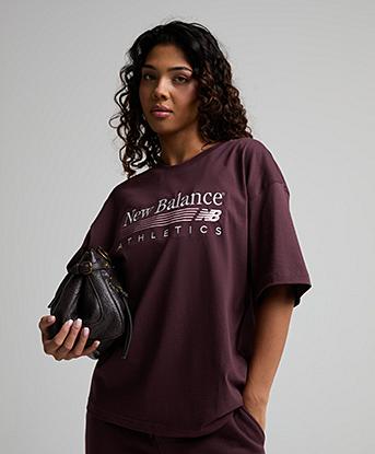 New Balance Womens Trackside Oversized T-Shirt in Cherry Leather