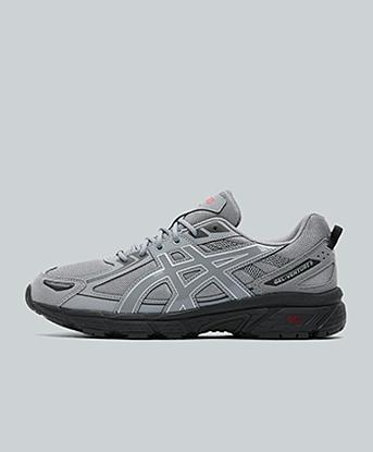 Asics Gel-Venture 6 Trainer in Gravel Grey / Charcoal / Red