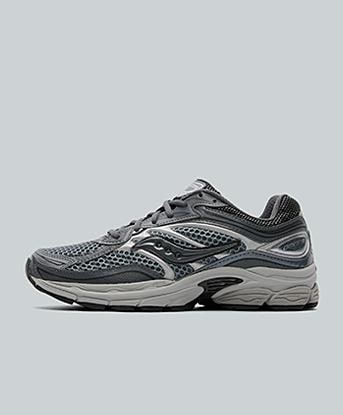 Saucony ProGrid Omni 9 Trainer in Carbon / Cadet / Grey