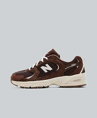 New Balance Womens 530 Trainer in Pumpernickel / Sea Salt