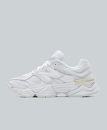 New Balance Womens 9060 Trainer in White / White
