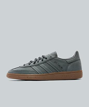 Carbon / Black / Gum