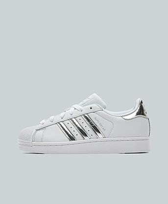 Footwear White / Silver Metallic